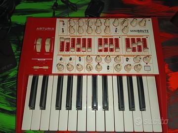 Arturia Minibrute