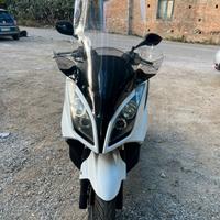 Kymco downtown 300i come nuov