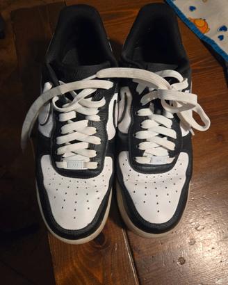 scarpe Nike nuove 42.5