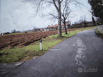 2 lotti edificabili con terreno agrico