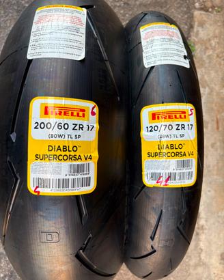 Gomme moto Pirelli V4 SP 120/70 - 200/60