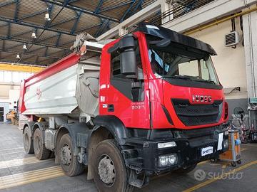 Trakker IVECO AD410T50 EVI_D