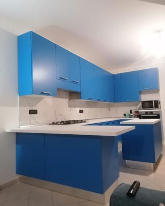 Cucina blue