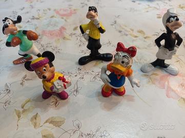 Minnie, Paperina, più 3 Pippo 