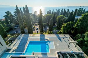 Attico Gardone Riviera via al Vittoriale 9