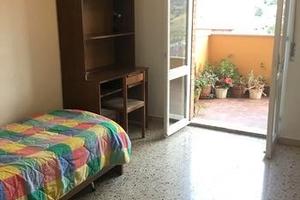 Camera in Appartamento Ristrutturato