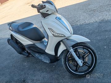 RICAMBI PIAGGIO BEVERLY 350 LED 2012
