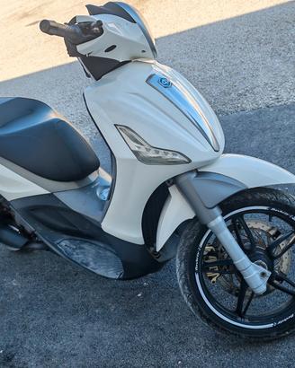 RICAMBI PIAGGIO BEVERLY 350 LED 2012