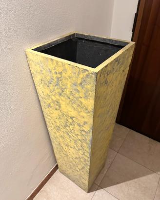 Grande vaso in vetroresina