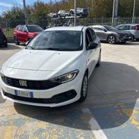 FIAT Tipo 1.5 Hybrid DCT 5 porte vettura a no...