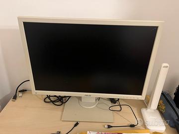 Pc completo: pc monitor tastiera e mouse