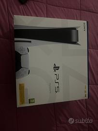 play station 5 comprata nuova 2024