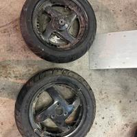 Cerchi f15 prezzo trattabile malaguti a  disco