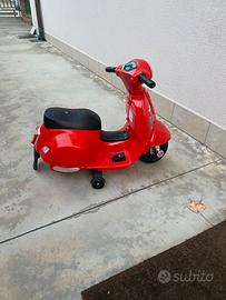 Moto elettrica bambini-Vespa Piaggio Rossa
