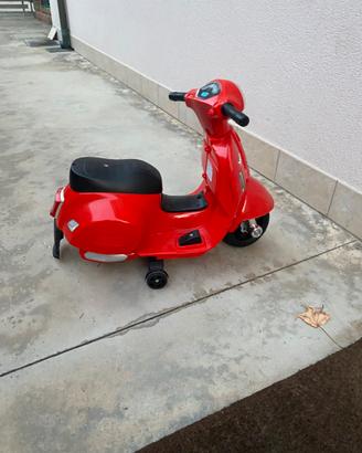 Moto elettrica bambini-Vespa Piaggio Rossa