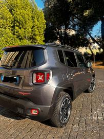 Jeep Renegade 4x4 trailhawk