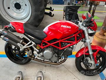 Ducati monster S2R 800
