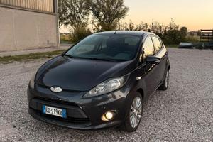 Ford Fiesta 1.4 Diesel - Ideale per neopatentati