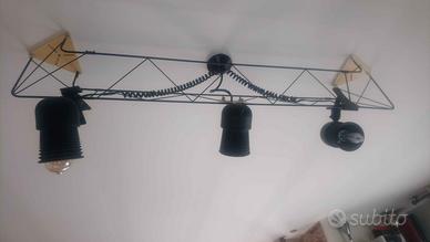 traliccio in metallo lungo mt 1,20 cm +tre faretti