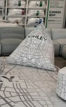 Poltrona sacco pouff triangolare kinley coca cola