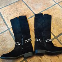 Stivale scamosciato nero