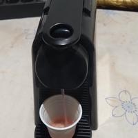 macchina caffè Nespresso essenza 