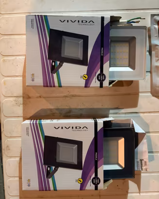 Coppia Fari LED da Esterno 20W Vivida IP65