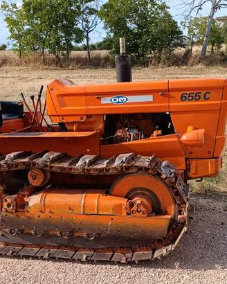 Trattore cingolato OM 655 C