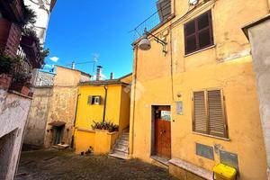 3 LOCALI A SUBIACO
