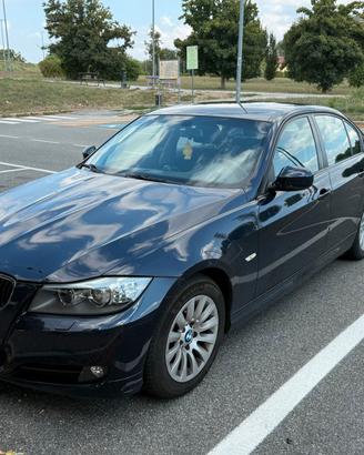 BMW Serie 3 320d Berlina 177 CVallestimentoeletta