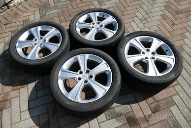 cerchi in lega originali Chevrolet Captiva con gom