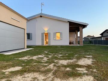 Camera singola per ragazza in casa condivisa