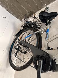 Atala cute bici donna