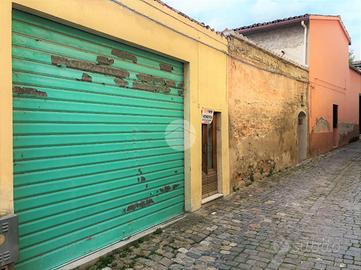 CASA SEMINDIPENDENTE A FOSSOMBRONE