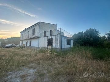 Casa indipendente con giardino, Catanzaro Sud