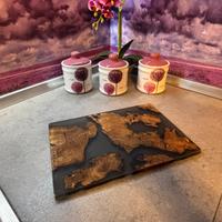 Tagliere artigianale in legno e resina – 20x30 cm