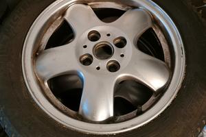 gomme invernali con cerchi originali 