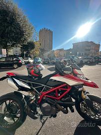 Hypermotard 950 sp