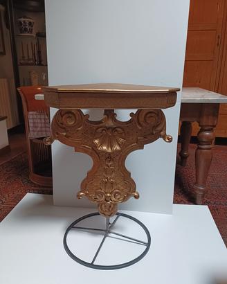 Angoliera/mensola '700