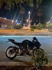Suzuki Gsx-r 600.