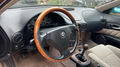 Ricambi usati di un ALFA ROMEO 166 Berlina 