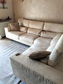 Divano angolare con chasloong e letto da 1 piazza 