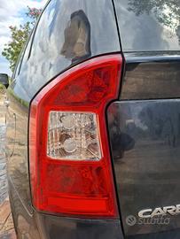 Fari posteriori (DX e SX) usati KIA Carens Anno 07