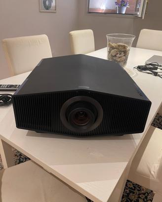 SONY-VPL XW 7000 ES-PROIETTORE LASER 4K NATIVO-