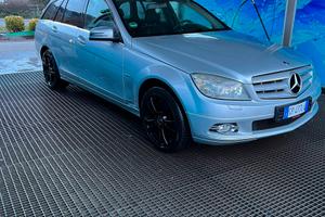 Mercedes-bez 2009 c350 avg