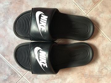 Ciabatte Nike Uomo, Nere, 43 EU (Ergonomiche)