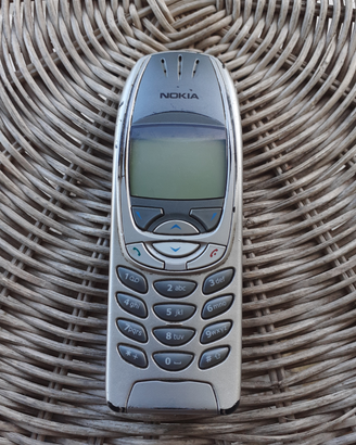 Telefono cellulare vintage Nokia 6310