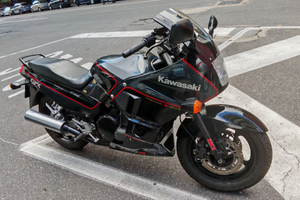 Kawasaki GPX 750 -Storica FMI