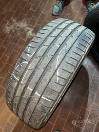 2 gomme estive hankock 205/50 R17