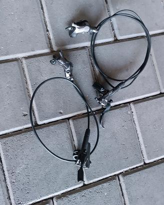 Freni  Shimano XT Deore a 4 pistoncini 